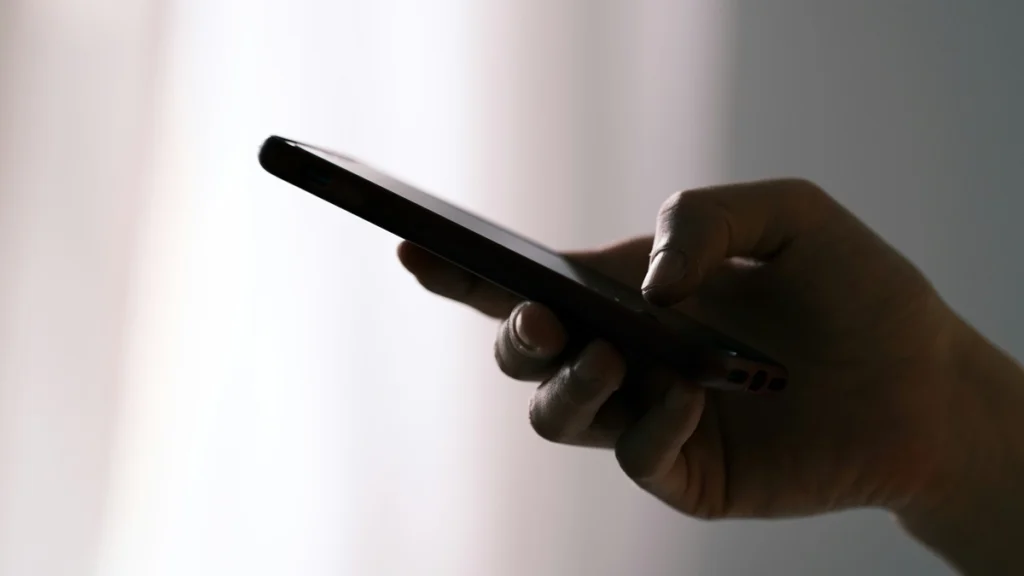 レシートをスマホで保存するイメージ写真